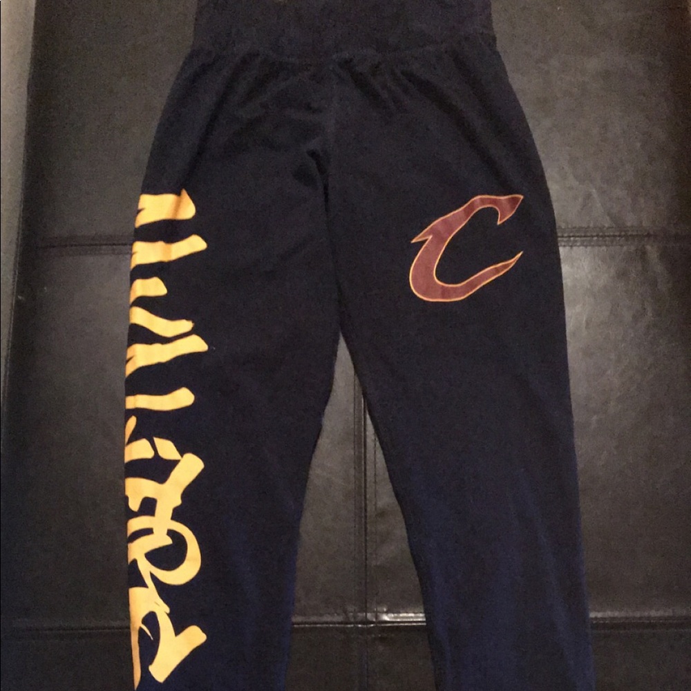 Cavs leggings